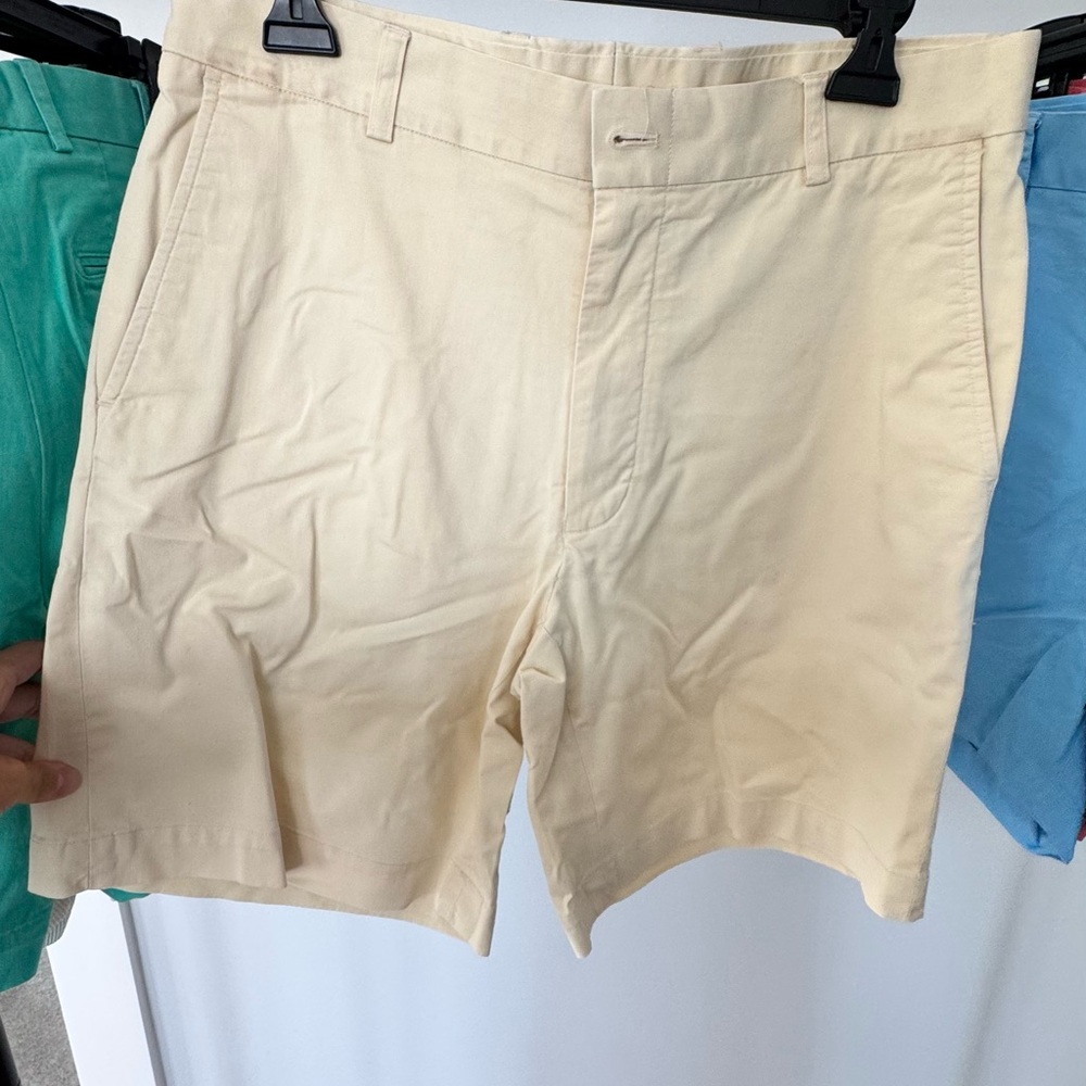Southern Tide light yellow Flat Front Shorts